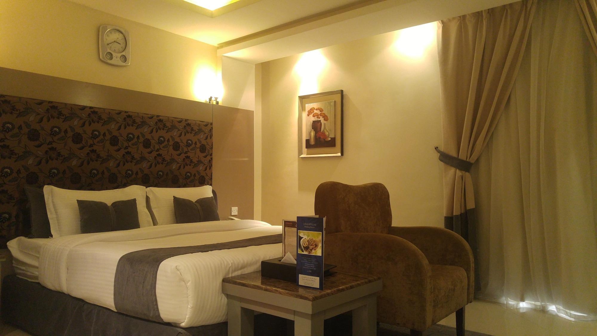 Al Muhaidb Al Takhasosi Suites Riyad Extérieur photo