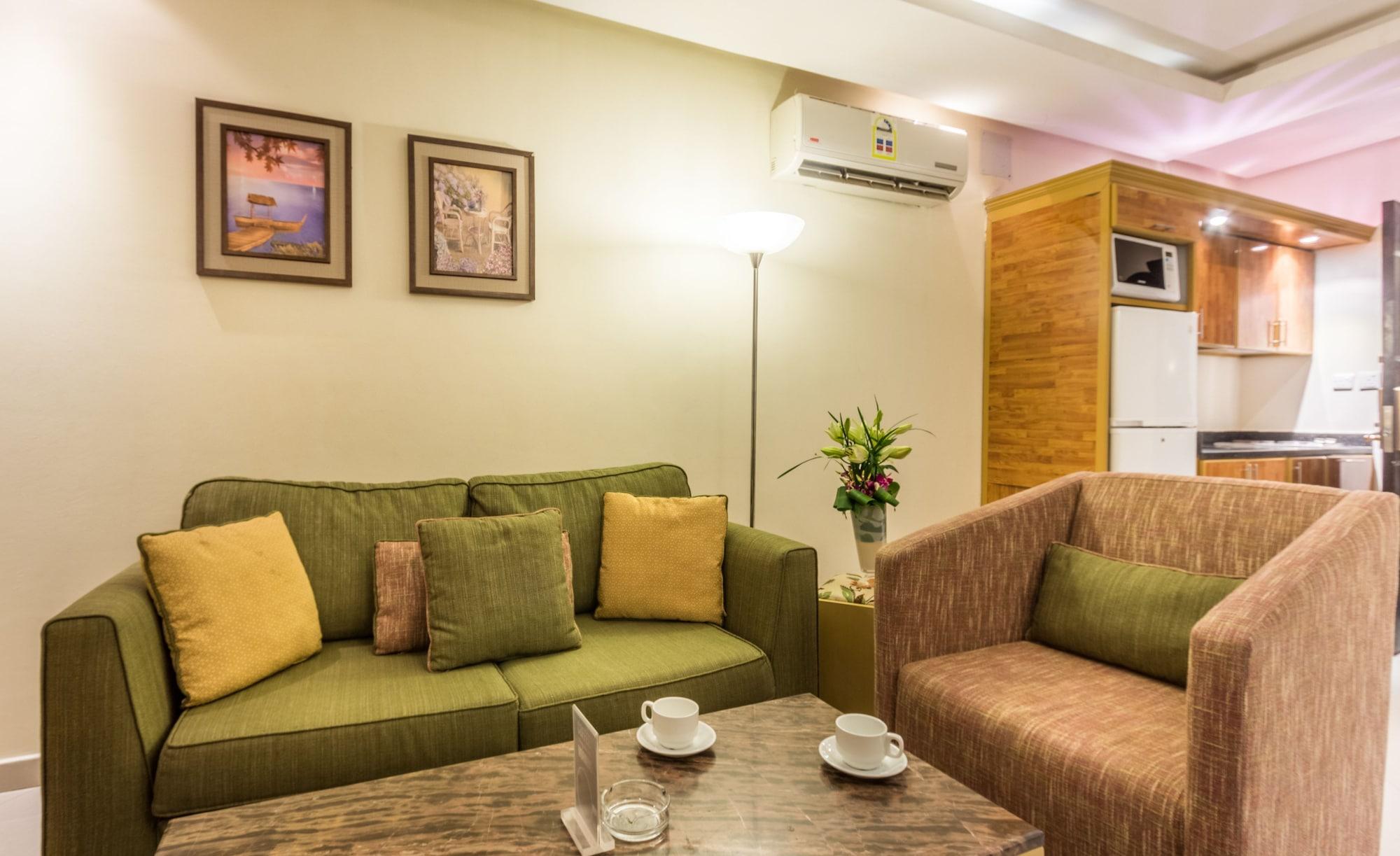 Al Muhaidb Al Takhasosi Suites Riyad Extérieur photo