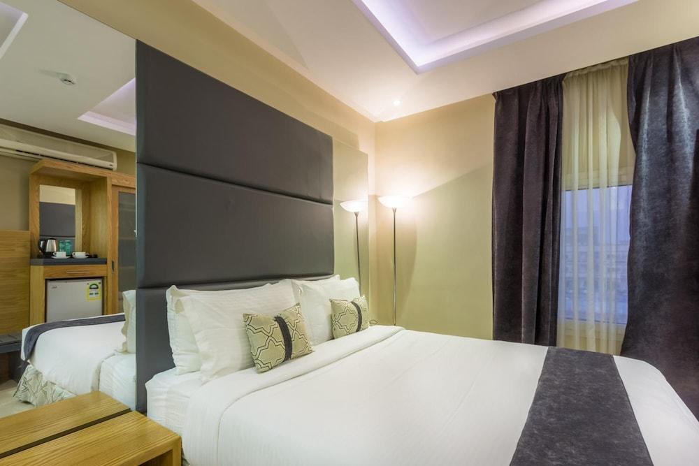 Al Muhaidb Al Takhasosi Suites Riyad Extérieur photo