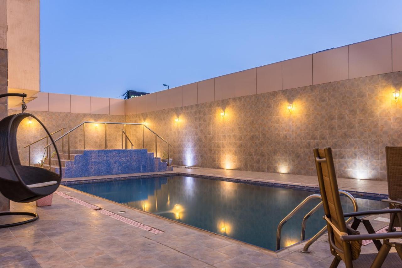 Al Muhaidb Al Takhasosi Suites Riyad Extérieur photo